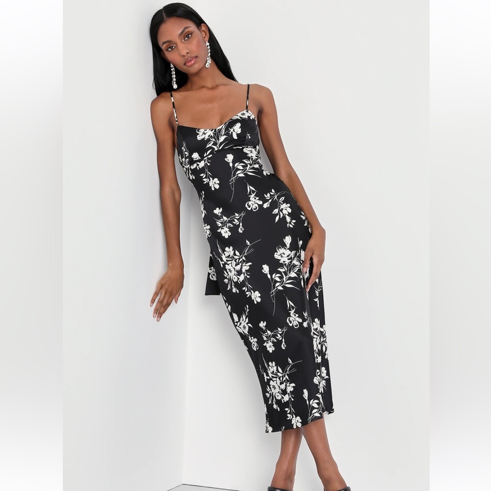 Lulu's Black and White Floral Midi Dress